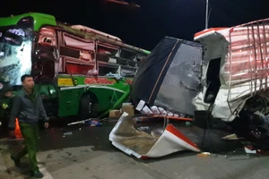 Hiện trường một vụ tai nạn giao thông. (Ảnh: TTXVN)