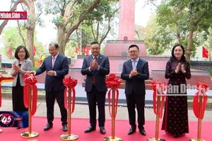 Báo Nhân Dân ra mắt triển lãm tương tác Cột cờ Hà Nội