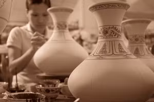 Gốm sứ Quang Vinh: Từ sản phẩm làng nghề đến “bàn tiệc” năm châu