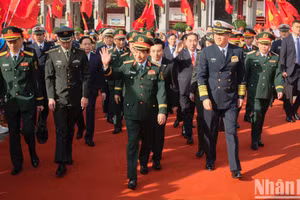 Ngay sau nghi thức tại cột mốc biên giới, đoàn đại biểu Việt Nam đã sang Trung Quốc qua Cửa khẩu Quốc tế Hữu Nghị (Lạng Sơn) để tham gia các chương trình giao lưu song phương.