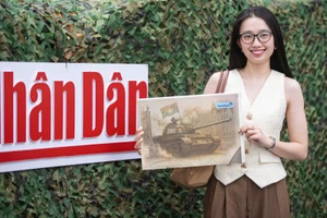 Bạn Trần Thị Hồng Vân, 30 tuổi (Hà Nội) chia sẻ: "Tôi rất vui và tự hào khi được hòa chung vào không khí rạo rực, hào hứng của cả nước. Trước khi cầm tờ phụ san trên tay, đứng xếp hàng và nhìn lại những số báo của các năm trước, tôi như được ôn lại lịch sử. Cảm giác vừa hồi hộp, hào hứng, vừa xúc động khi được trải nghiệm khoảnh khắc ý nghĩa này".