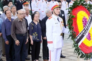 Người bạn lớn Nguyễn Phú Trọng trong con mắt đồng môn khoa Văn