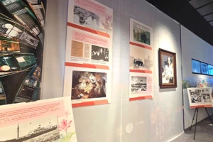 Triển lãm chuyên đề “Chủ tịch Hồ Chí Minh – Biểu tượng của hòa bình và hữu nghị” tại Osaka, Nhật Bản. 