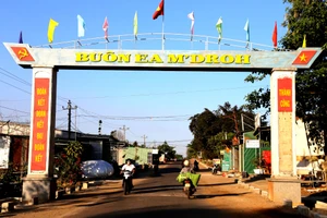 Ngày mới trên Buôn cháy Ea M'droh anh hùng