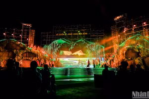 [Ảnh] Khán giả háo hức với lễ Tổng duyệt chương trình Vĩ tuyến 17 - Khát vọng hòa bình