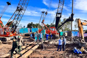 Hiện trường vụ cứu hộ bé Hạo Nam tại Đồng Tháp.