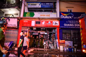 Hiện trường vụ cháy tại Định Công Hạ.