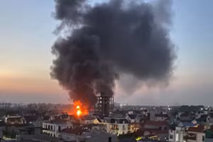 Hiện trường vụ cháy nhìn từ trên cao. (Ảnh: Lê Thương)