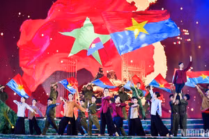 [Ảnh] Những khoảnh khắc xúc động trong Chương trình "Vĩ tuyến 17 - Khát vọng hòa bình"