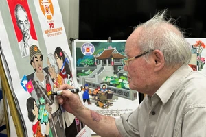 Độc đáo bộ tranh cổ động dịp Kỷ niệm 70 năm Ngày Giải phóng Thủ đô của họa sĩ Trần Duy Trúc