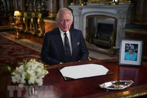 Nhà Vua Anh Charles III trong bài phát biểu đầu tiên được truyền hình trên cả nước và trong khối Thịnh Vượng chung, tại London, ngày 9/9/2022. (Ảnh: AFP/TTXVN) 