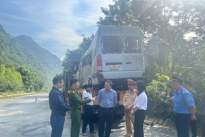 Ông Khuất Việt Hùng - Phó chủ tịch chuyên trách Ủy ban An toàn giao thông Quốc gia chỉ đạo cơ quan chức năng khẩn trương điều tra, làm rõ nguyên nhân vụ tai nạn.