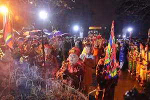 Lễ hội khai ấn đền Trần Nam Định được tổ chức quy củ, trang trọng, an toàn, bảo đảm an ninh trật tự, nếp sống văn minh, phát huy giá trị văn hoá truyền thống của dân tộc.