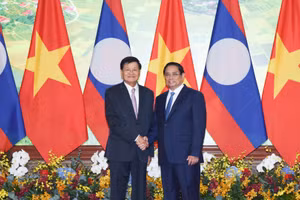 Thủ tướng Phạm Minh Chính và Tổng Bí thư, Chủ tịch nước Lào Thongloun Sisoulith