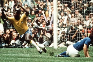 [Ảnh] Sự nghiệp rực rỡ của Vua bóng đá Pelé