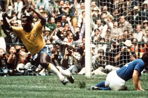 [Ảnh] Sự nghiệp rực rỡ của Vua bóng đá Pelé