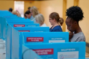 Cử tri bỏ phiếu tại Calhoun, bang Georgia, ngày 8/11/2022. (Ảnh: Reuters)