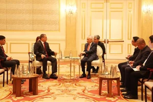 Đồng chí Lê Hoài Trung, Bí thư Trung ương Đảng, Chánh Văn phòng Trung ương Đảng, tiếp đồng chí Jesús Faria, Phó Chủ tịch Đảng Xã hội Chủ nghĩa thống nhất Venezuela cầm quyền (PSUV). (Ảnh: TTXVN)