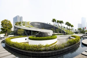 Trụ sở của Tập đoàn Viettel - công trình xanh có thiết kế độc đáo.