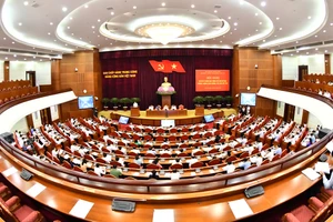 Hội nghị sơ kết 01 năm hoạt động của Ban Chỉ đạo phòng, chống tham nhũng, tiêu cực cấp tỉnh. Ảnh: ĐĂNG KHOA