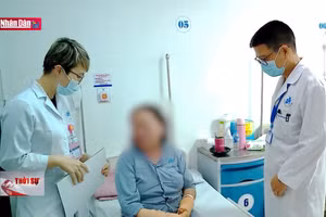 Người bác sĩ nặng lòng với bệnh nhân phong