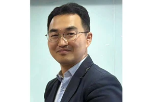 Tiến sĩ Lee Yong-Kwan: Nguồn lực cho công nghiệp nội dung văn hóa đồng nghĩa với con người 