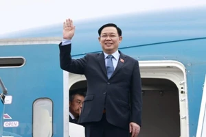 Chủ tịch Quốc hội Vương Đình Huệ lên đường thăm chính thức Australia và New Zealand. (Ảnh: Doãn Tấn/TTXVN)