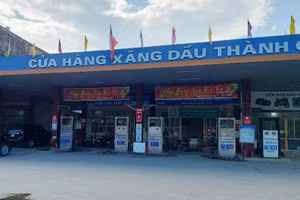 Cửa hàng của Công ty trách nhiệm hữu hạn một thành viên Thành Quý (thành phố Bắc Kạn) đã cạn dầu từ nhiều ngày nay.