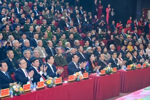 [Ảnh] Lễ kỷ niệm 60 năm Ngày Bác Hồ về thăm Vĩnh Phúc 