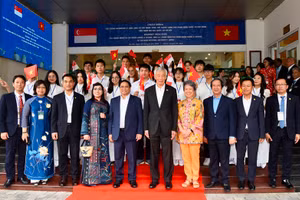 Sinh viên Việt Nam cần nỗ lực học tập, nghiên cứu, tập trung vào lĩnh vực chuyển đổi xanh