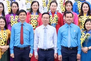 Chủ tịch nước Võ Văn Thưởng và các đại biểu. (Ảnh: TTXVN