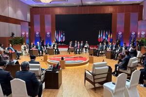 Quang cảnh phiên họp.