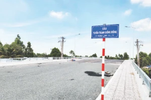 Cầu tuyến tránh Giồng Riềng hoàn thành vào cuối năm 2024.