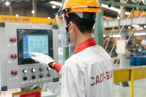 Đổi mới khoa học công nghệ, chuyển đổi số đang tạo ra những bước phát triển mạnh mẽ cho hoạt động sản xuất.