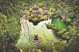 Những lễ hội đặc sắc giúp lan tỏa giá trị của Di sản văn hóa và thiên nhiên thế giới Tràng An.Ảnh: Trường Huy