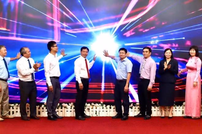 Nghi thức phát động cuộc thi khởi nghiệp đổi mới sáng tạo trong nông nghiệp công nghệ cao năm 2026 tại Khánh Hòa.