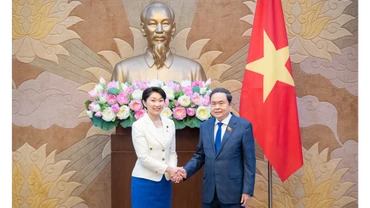Chủ tịch Quốc hội Trần Thanh Mẫn tiếp bà Obuchi Yuko, Hạ nghị sĩ, Chủ tịch Liên minh Nghị sĩ hữu nghị Nhật Bản-Việt Nam. (Ảnh: Duy Linh)