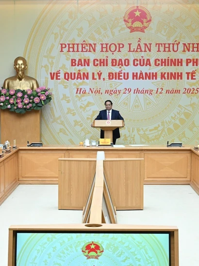 Thủ tướng Phạm Minh Chính dự và chủ trì phiên họp.