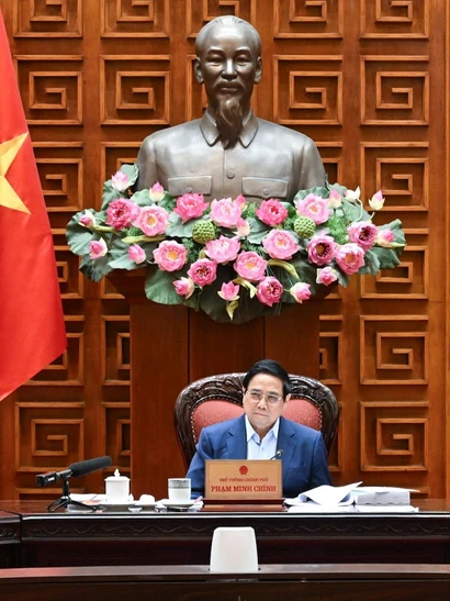 Thủ tướng Phạm Minh Chính dự và chủ trì cuộc họp Thường trực Chính phủ.