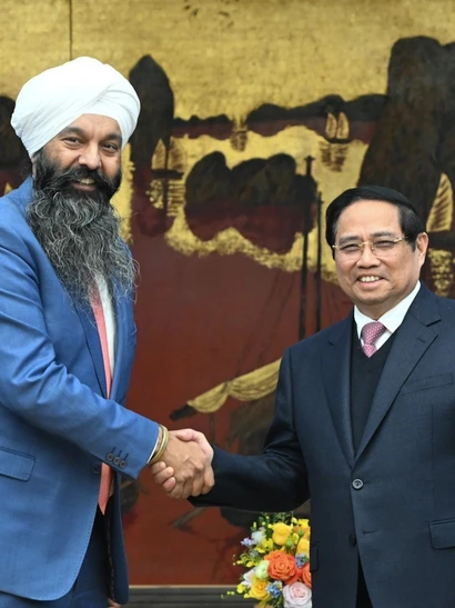 Thủ tướng Phạm Minh Chính tiếp ông Randeep Sarai, Bộ trưởng Phát triển quốc tế Canada.