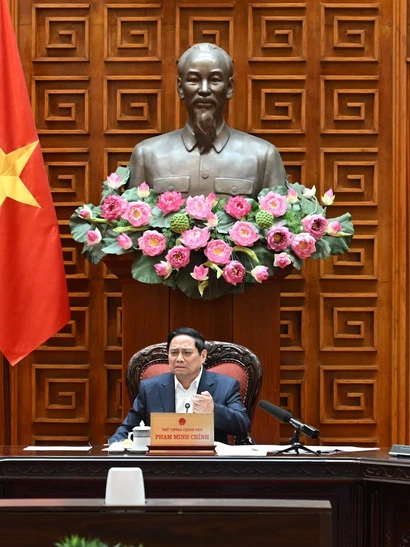 Thủ tướng Phạm Minh Chính phát biểu chỉ đạo cuộc họp.