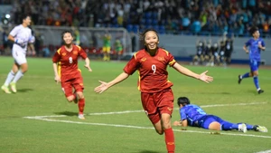 Huỳnh Như ăn mừng bàn thắng vào lưới Thái Lan. (Ảnh: THÀNH ĐẠT)