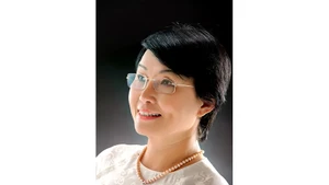 Thổi sự sống vào những tượng cổ im lìm