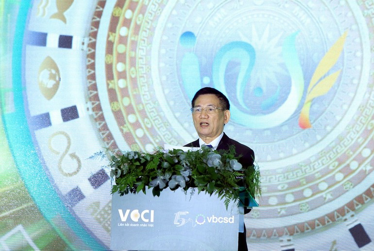 Phó Thủ tướng Chính phủ Hồ Đức Phớc, Chủ tịch Hội đồng quốc gia về Phát triển bền vững phát biểu chỉ đạo tại Diễn đàn Doanh nghiệp phát triển bền vững Việt Nam 2025. image-14.jpg