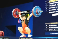 Vận động viên Nguyễn Thành Duy giành Huy chương vàng cử tạ hạng 65 kg nam.