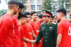 Gặp mặt, động viên các đội thể thao quân đội đạt thành tích cao