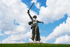 Tượng đài “Mẹ Tổ quốc kêu gọi” tại thành phố Volgograd. 