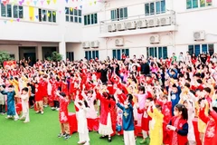 Chương trình Tết Việt tại Trường TH-THCS Pascal.