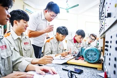 Tiết học của sinh viên Trường cao đẳng nghề Bách khoa Hà Nội. Ảnh: THÀNH ĐẠT