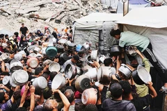 Nạn đói đang bao trùm người dân Dải Gaza. Ảnh: CNN